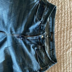 Judy Blue - Boyfriend Fit jeans. Size18W.
